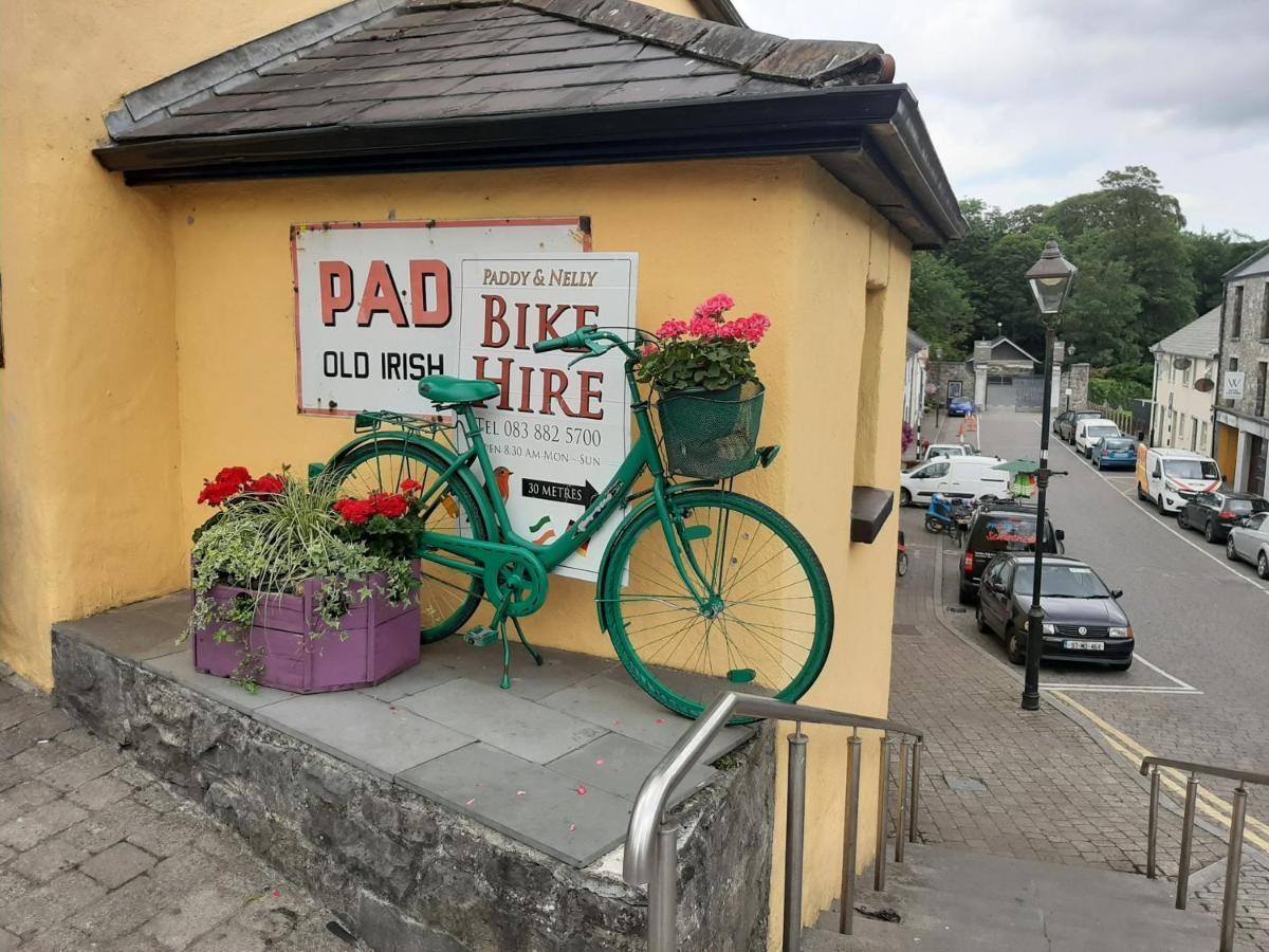 Hotel Nellys Bed And Bikes Westport Exterior foto